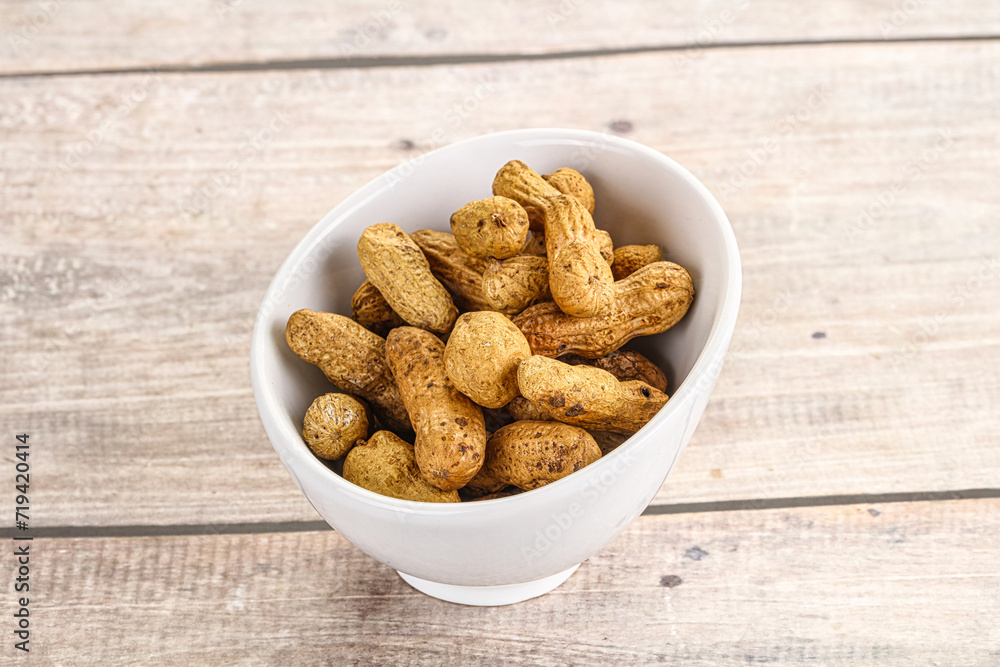 Raw ripe unpeeled peanut heap Raw ripe unpeeled peanut heap