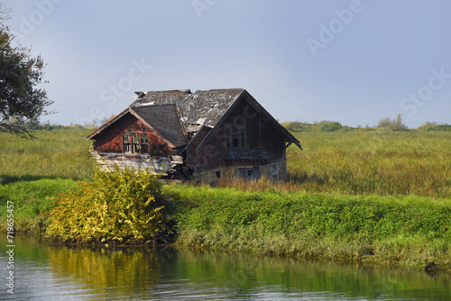 Svensen Island Deserted Home © Bonita