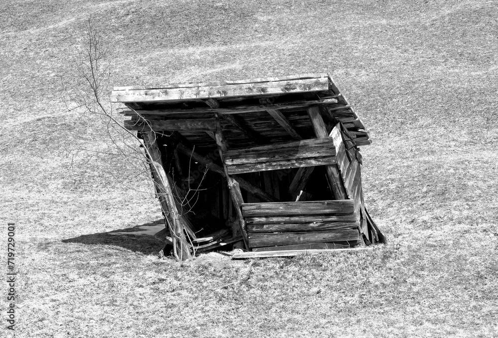 Fototapeta premium an old dilapidated shed, crooked, near Garmisch-Partenkirchen, Bavaria, Germany