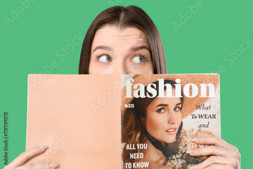 Young woman with fashion ma...