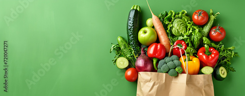 Shopping or delivery healthy food background © Cybonad