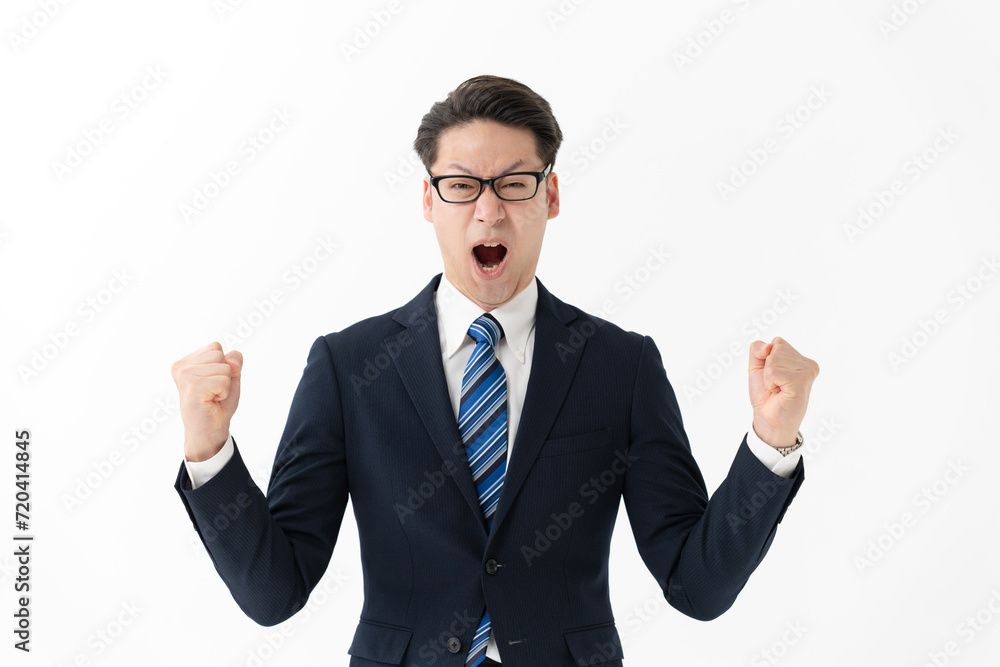 スーツを着た男性 スーツを着た男性