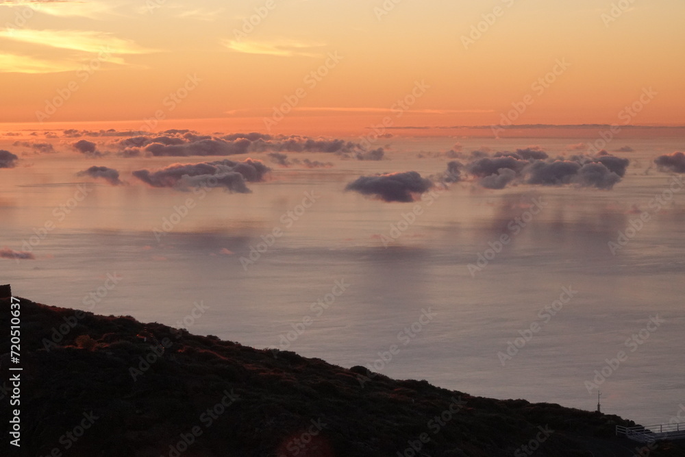 Fototapeta premium sunset over the sea