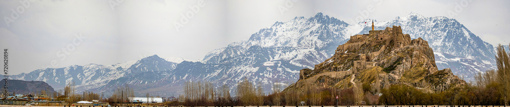 Fototapeta premium Van castle on a mountain, Turkey