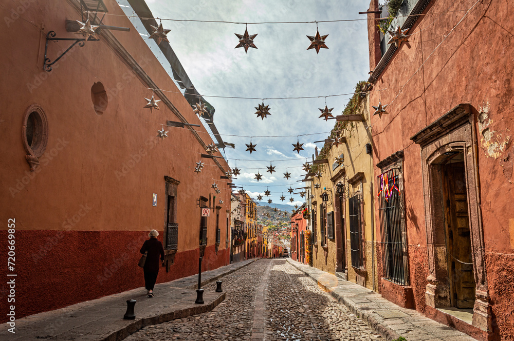 Naklejka premium street in san miguel de allende guanajuato mexico