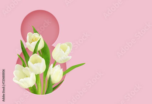 Bouquet of white tulip flow...