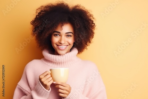 woman drinking coffee