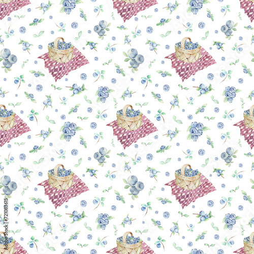 Watercolor seamless pattern with blueberry berries © filipok1988