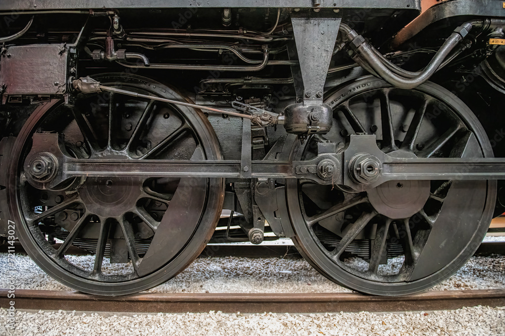 steam locomotive wheel running