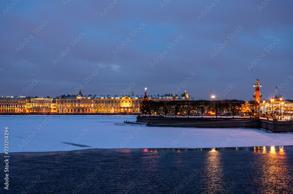 New Year's night St. Petersburg. The Arrow of Vasilyevska Island