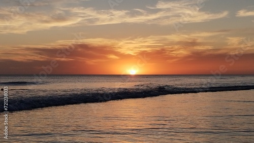 Puesta de sol en balneario Monte Hermosso