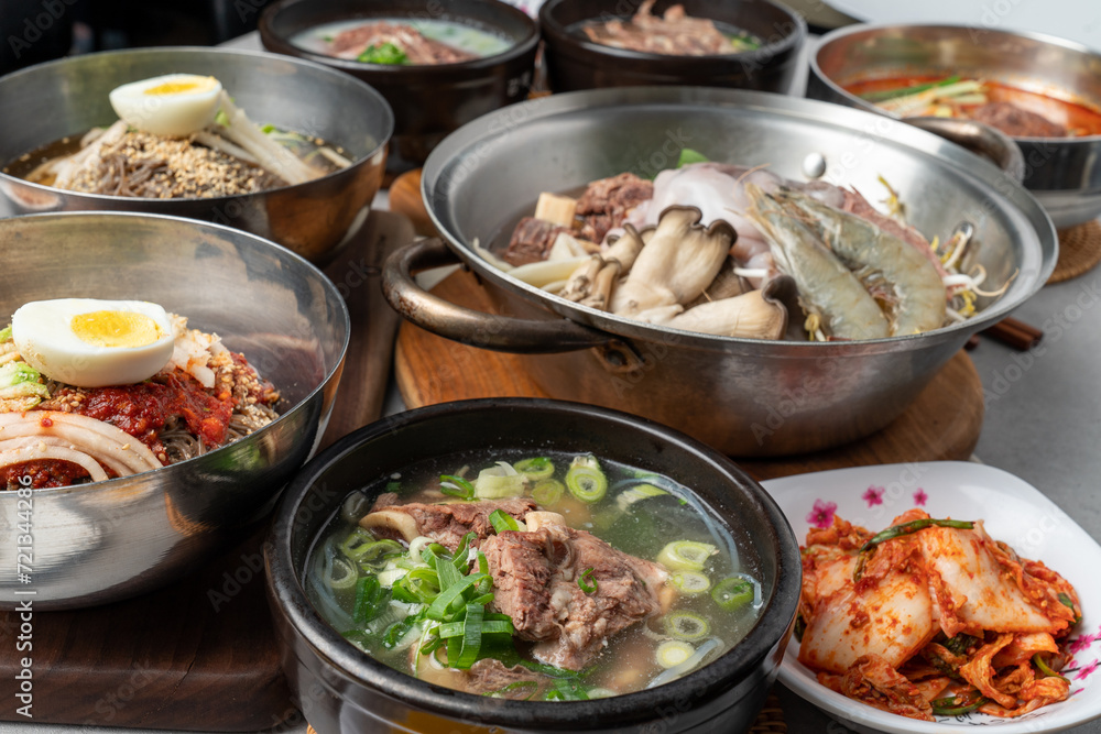 Galbi-tang, Seolleong-tang, Naju-gom-tang, Yukgaejang, Bibim-myeon, Cold Noodles, Cold Noodles, Korean food, Beef Galbi octopus shrimp hot pot, Sogal-nak-sae hot pot, Son Mandu, Dumpling, Dumpling