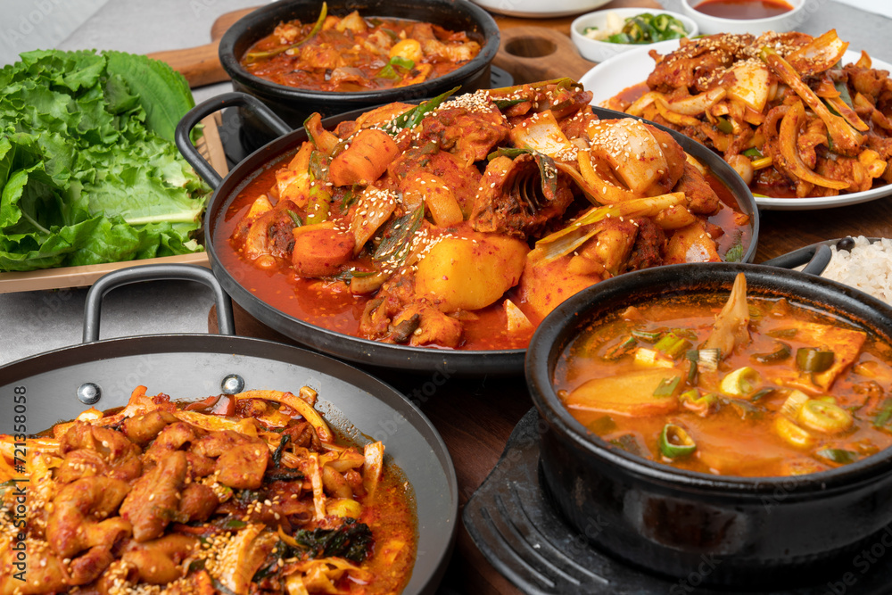 Stir-fried tripe, pork tripe, dakdoritang, dakdoritang, dakdoritang, stir-fried spicy pork, doenjang stew, kimchi stew, Korean food, traditional food, side dishes Stir-fried tripe, pork tripe, dakdoritang, dakdoritang, dakdoritang, stir-fried spicy pork, doenjang stew, kimchi stew, Korean food, traditional food, side dishes