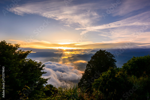 Sea of clouds and the sunrise
