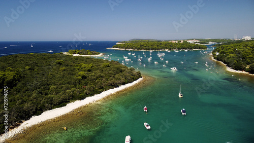 Fototapeta Naklejka Na Ścianę i Meble -  drone shot of Adriatic sea beach on Island in Croatia