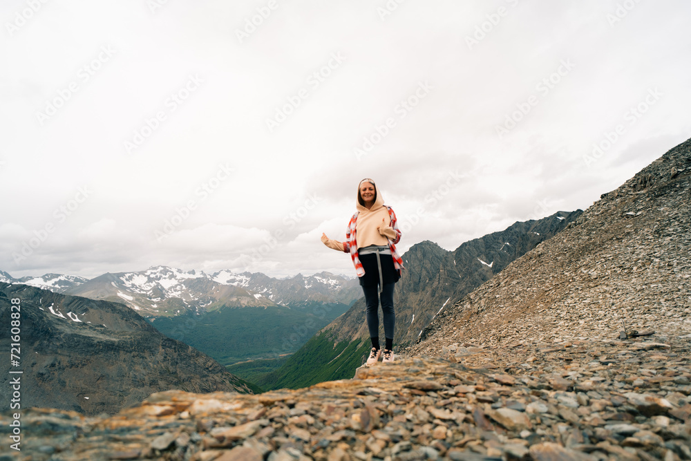 Obraz premium hiker on the Martial Glacier - Ushuaia, Argentina