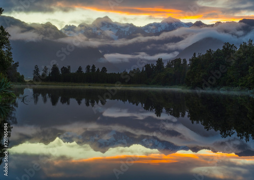 Sunrise in the Mt Mount Cook National Park in New Zealand.