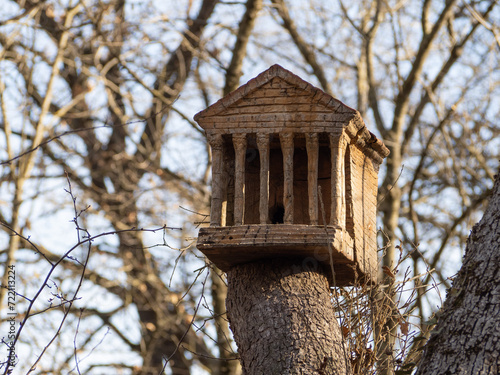 casita de pájaros de madera