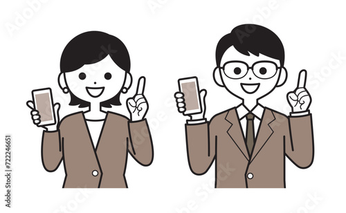 スマホ画面を見せながら解説するスーツ姿の女性と男性