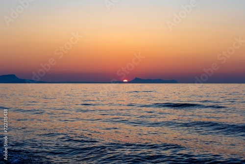 Ein romantischer Sonnenuntergang am Strand