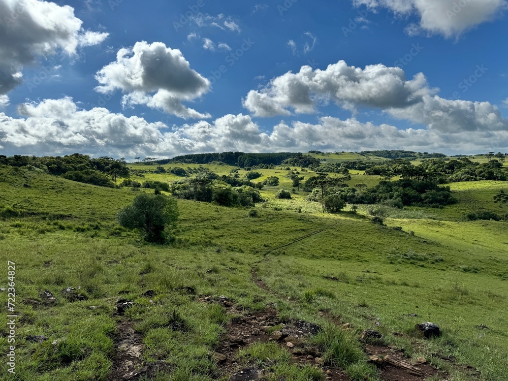 fazenda para pecuária na montanha