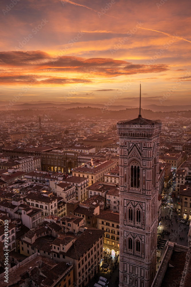 Obraz premium Florence sunset over the city