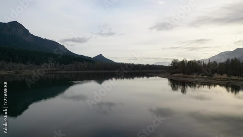 Wallpaper Mural Slow Aerial of Columbia river gorge reflecting the sky on a clear day in the spring Torontodigital.ca