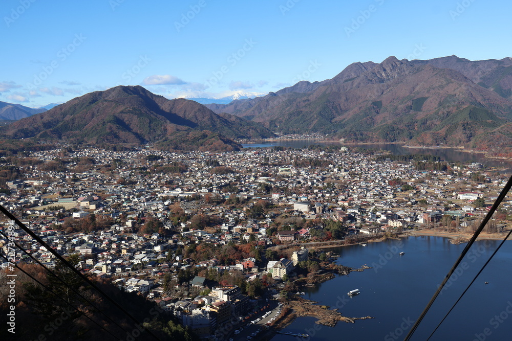 Obraz premium December 1, 2023: Viewing Mount Fuji at Tenjozan Park, Japan