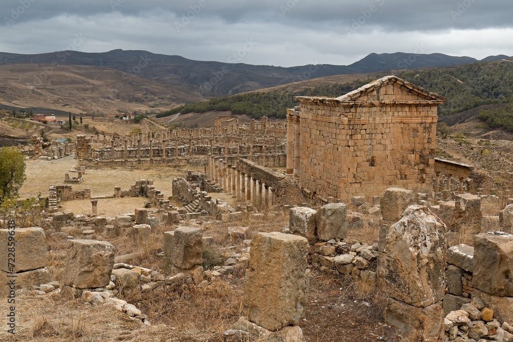 View of the ruins of the Roman city of Djemila. Temple of Gens Septimius. The city was inhabited from 1.-6. century AD. Today it is on the UNESCO World Heritage List. Algeria. Africa.