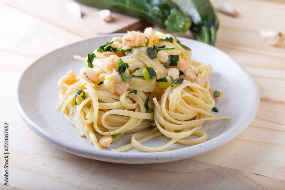 Spaghetti with shrimp and courgettes. Balanced and nutritious dish suitable for lunch and dinner. Spaghetti with shrimp and courgettes. Balanced and nutritious dish suitable for lunch and dinner.