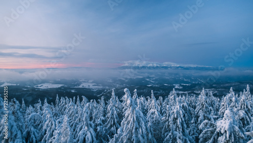 Fototapeta Naklejka Na Ścianę i Meble -  Morning, sunrise on Radziejowa mountain in Beskid Sądecki, Poland, Europe