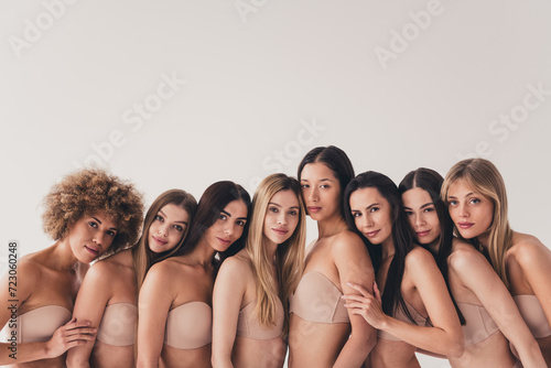 No filter photo of stunning feminist friends support body positivity attitude is Fototapet