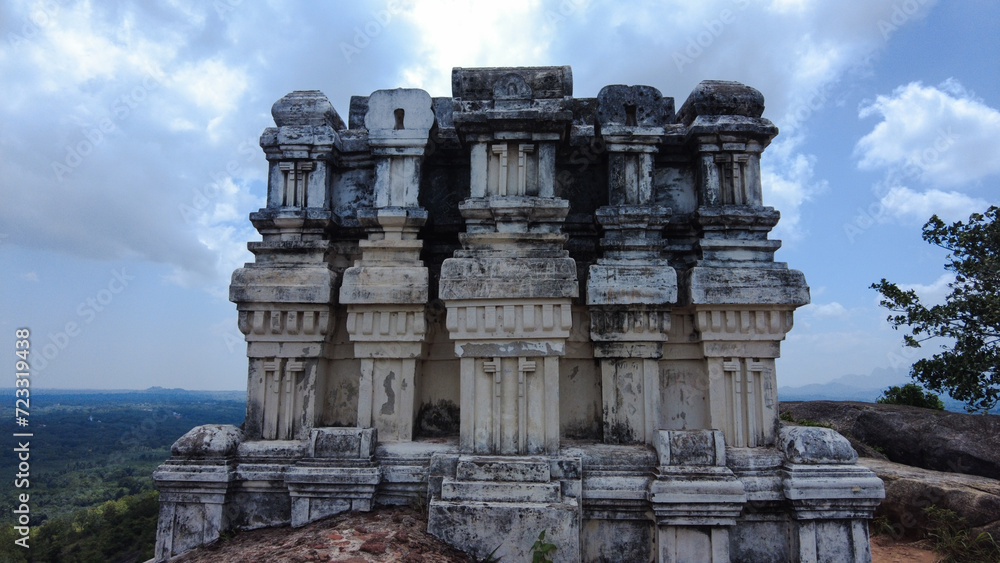 Obraz premium Chitharal Rock Jain Temple (Malaikovil) Jain monument in Vellamcode, Tamil Nadu, historic monument