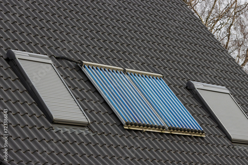 Obraz na płótnie vacuum tube collectors, thermal energy, solar evacuated tube collectors for hot water w salonie