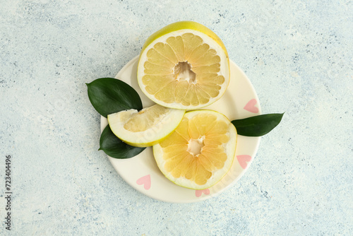 Fresh pomelo citrus fruit s...