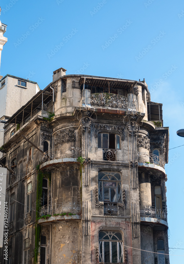 Vlora Han, which has an important place in Istanbul's Art Nouveau architecture, is located opposite the Sirkeci Grand Post Office in Eminonu. Istanbul, Turkey Vlora Han, which has an important place in Istanbul's Art Nouveau architecture, is located opposite the Sirkeci Grand Post Office in Eminonu. Istanbul, Turkey