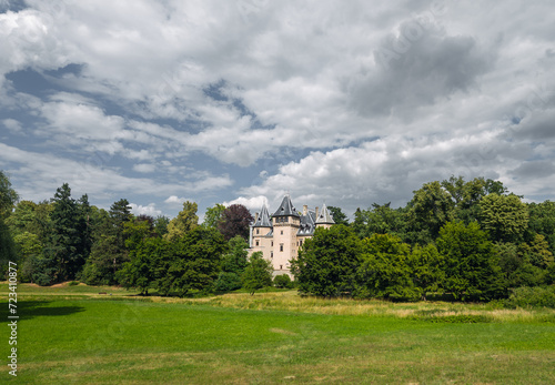 Obraz na płótnie Summer view of Gołuchów Castle (Zamek w Gołuchowie), Wielkopolska, Poland w salonie