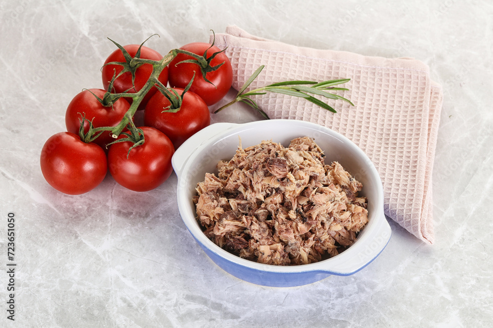 Canned tuna fish for salad