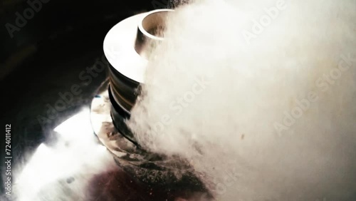 the close-up cotton candy making