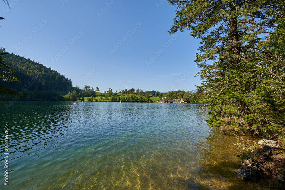 Obraz premium Gleinkersee in the beautiful nature of upper Austria