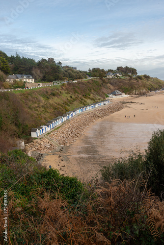 Cabanes de bord de plage en Normandie