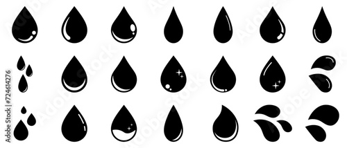 雫　水滴　液体　シンプル　アイコン　黒　シルエット　セット