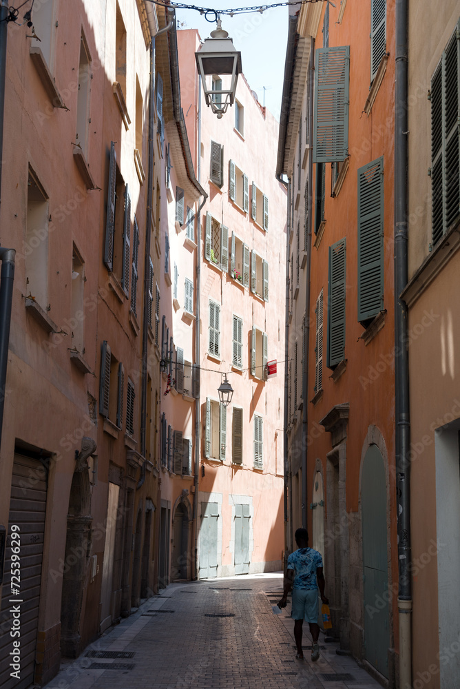 Narrow street in Lyon