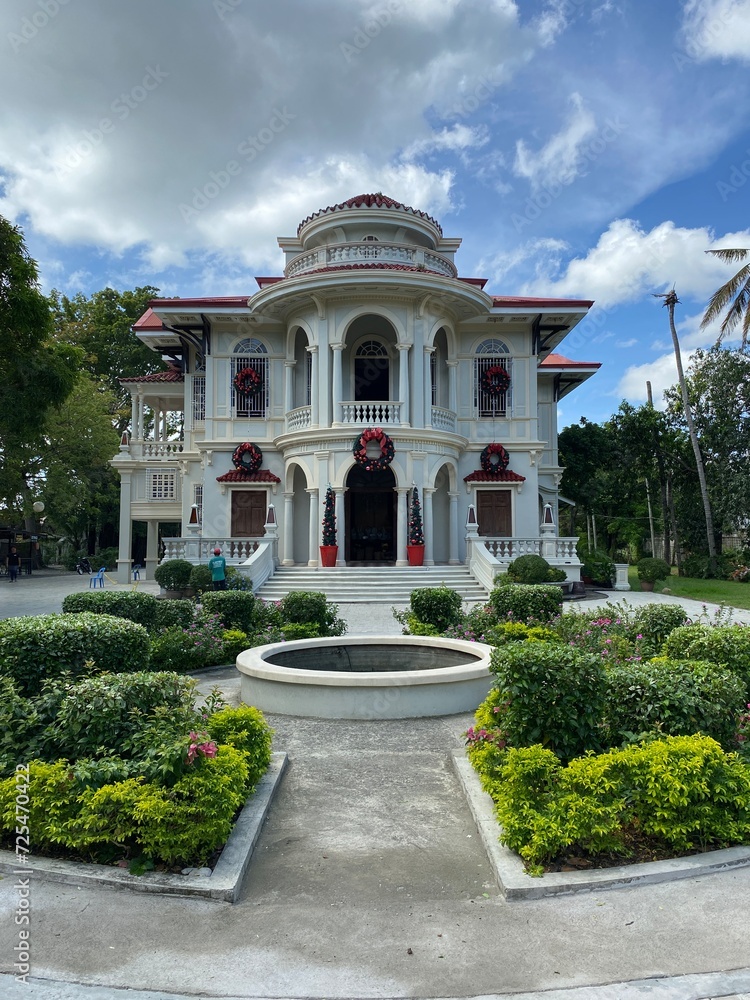 Molo Mansion