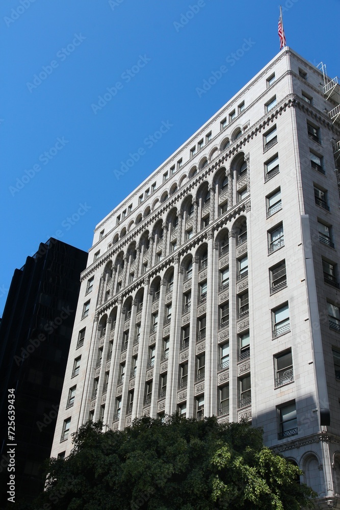 609 S Grand Avenue building in Los Angeles