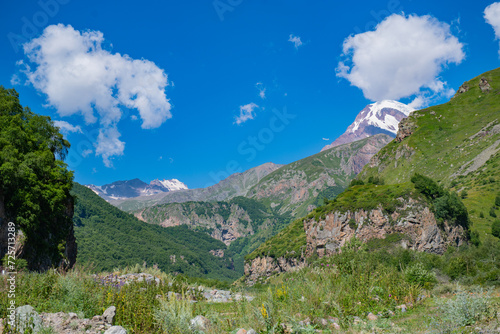 Wallpaper Mural Dreamy Utopia: Green Mountains and Boundless Blue Torontodigital.ca