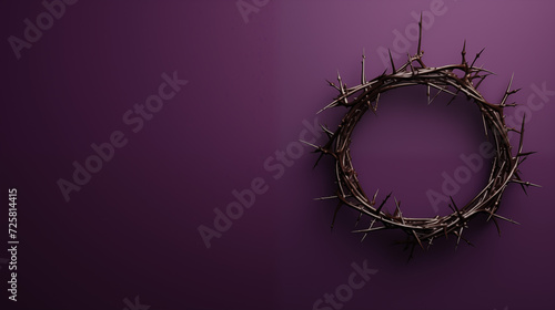 Fioletowe tło wielkopostne - Korona z cierni Zbawiciela Jezusa Chrystusa. Symbol męki i śmierci na krzyżu. Przygotowanie do Wielkanocy photo