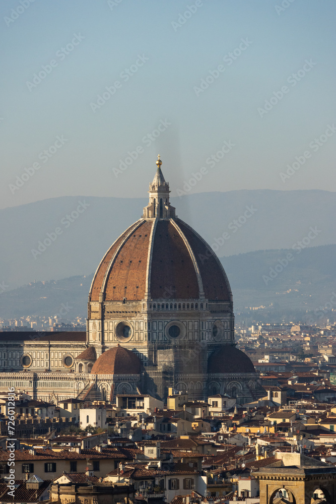 Cappella del Brunelleschi durante il tramonto a Firenze, Italia
