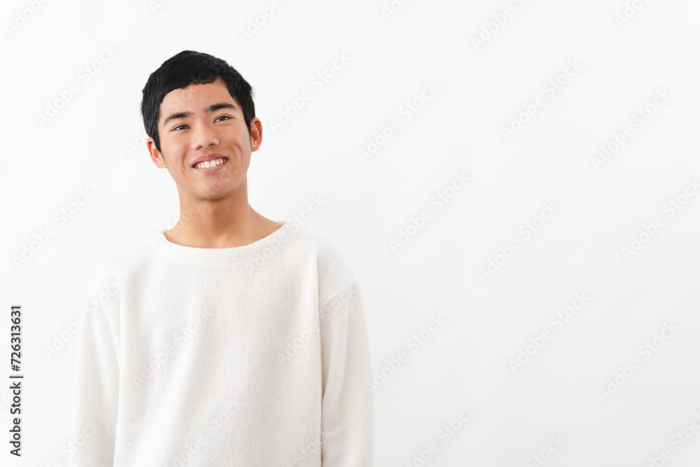 私服姿の中学生の男性 ライフスタイルイメージ 私服姿の中学生の男性 ライフスタイルイメージ