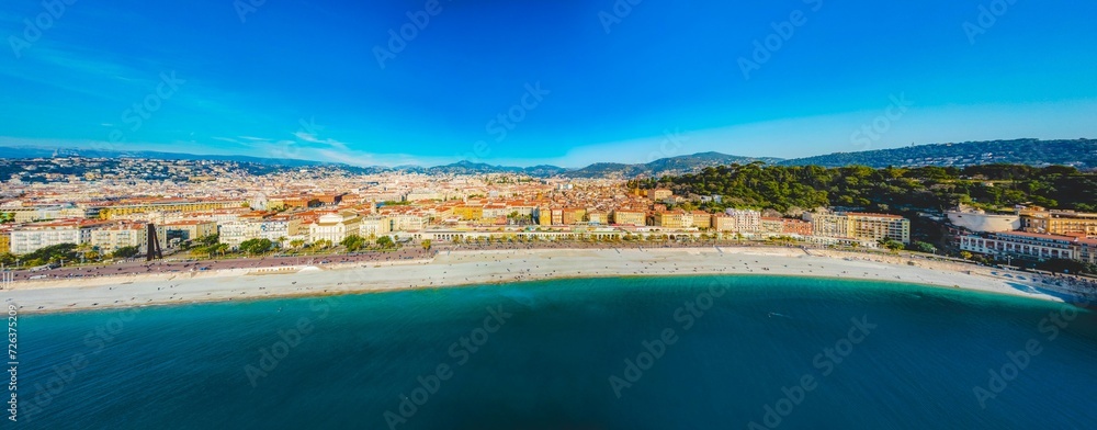 Vue aérienne du Quai des Etats-Unis à Nice